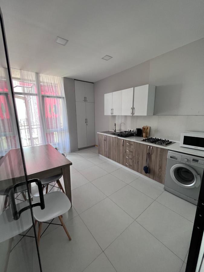 Guest House Madonna Kobuleti ภายนอก รูปภาพ