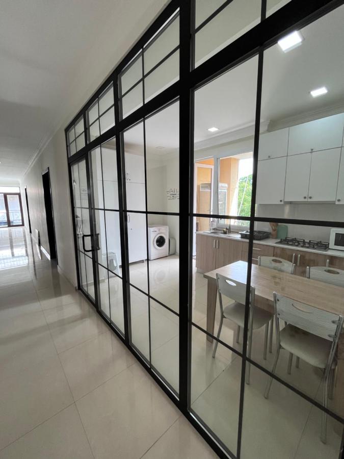 Guest House Madonna Kobuleti ภายนอก รูปภาพ