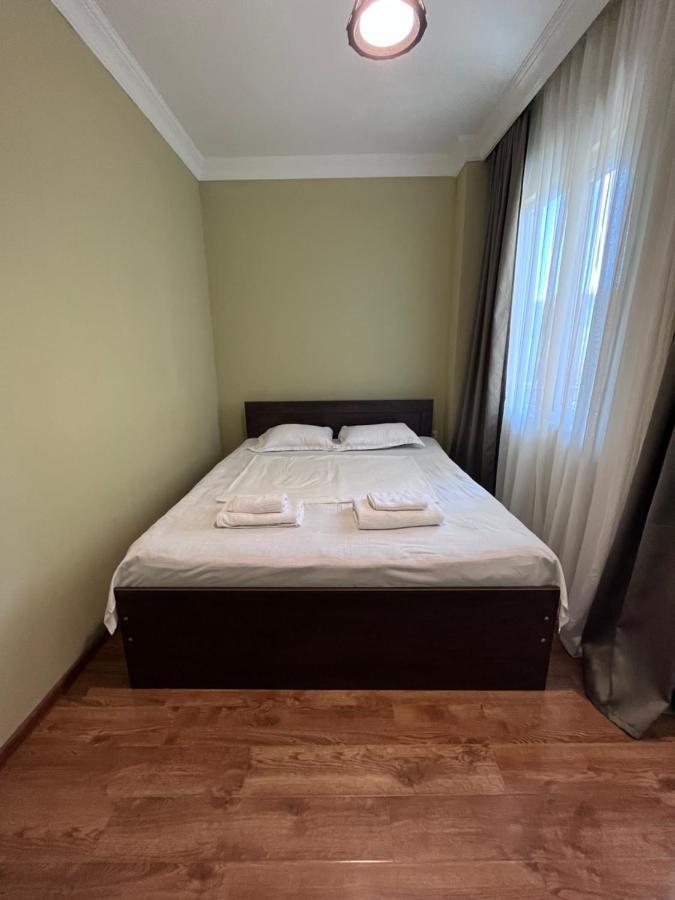 Guest House Madonna Kobuleti ภายนอก รูปภาพ