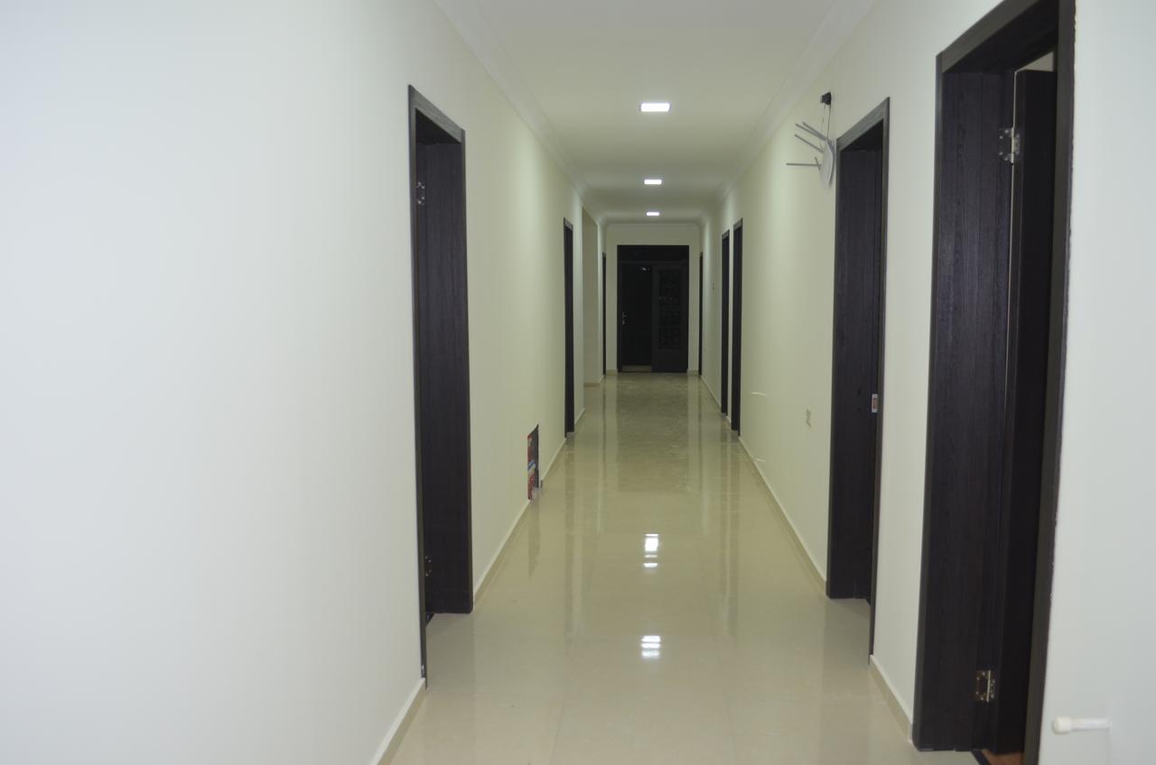 Guest House Madonna Kobuleti ภายนอก รูปภาพ
